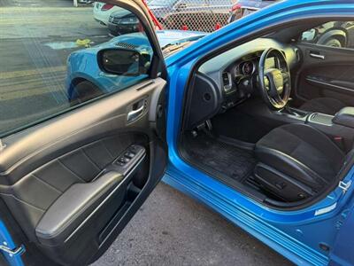 2023 Dodge Charger Scat Pack   - Photo 16 - Miami, FL 33147