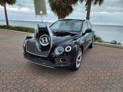 2018 Bentley Bentayga W12 Signature Editio   - Photo 7 - Miami, FL 33147