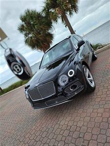 2018 Bentley Bentayga W12 Signature Editio   - Photo 5 - Miami, FL 33147