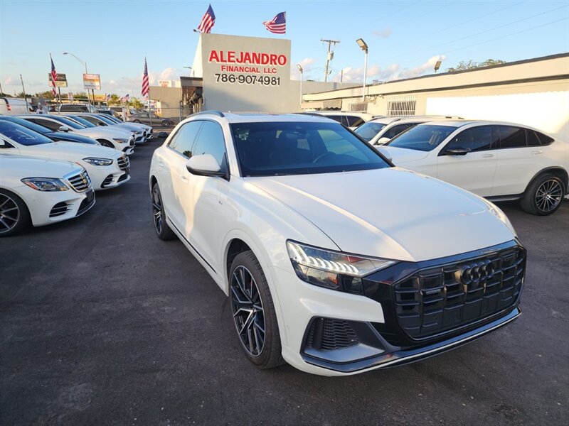 2021 Audi Q8 quattro Premium Plus   - Photo 1 - Miami, FL 33147