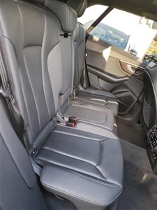 2021 Audi Q8 quattro Premium Plus   - Photo 17 - Miami, FL 33147