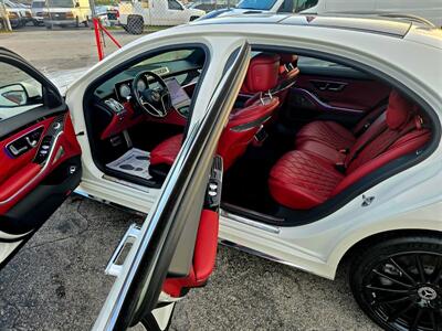 2022 Mercedes-Benz S 500 4MATIC   - Photo 4 - Miami, FL 33147