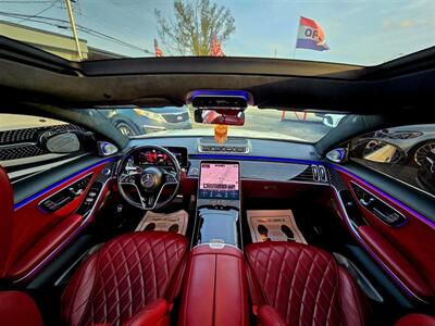 2022 Mercedes-Benz S 500 4MATIC   - Photo 2 - Miami, FL 33147