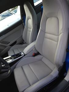 2022 Porsche 911 Targa 4S - Photo 10 - Miami, FL 33147