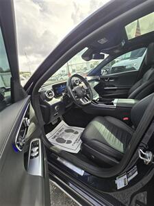2023 Mercedes-Benz C 300   - Photo 14 - Miami, FL 33147
