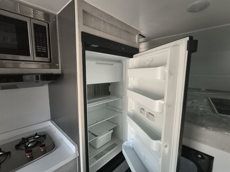 2022 TRAVEL LITE 890 SRBX - Photo 18 - Reno, NV 89511