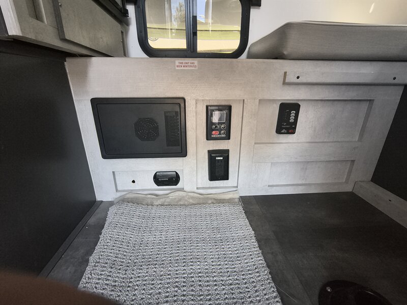 2022 TRAVEL LITE 890 SRBX - Photo 13 - Reno, NV 89511