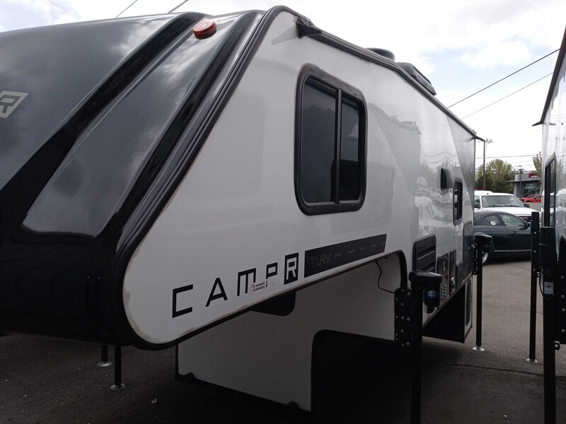 2022 TRAVEL LITE 890 SRBX - Photo 2 - Reno, NV 89511