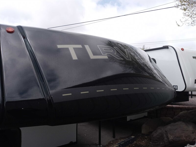 2022 TRAVEL LITE 890 SRBX - Photo 3 - Reno, NV 89511