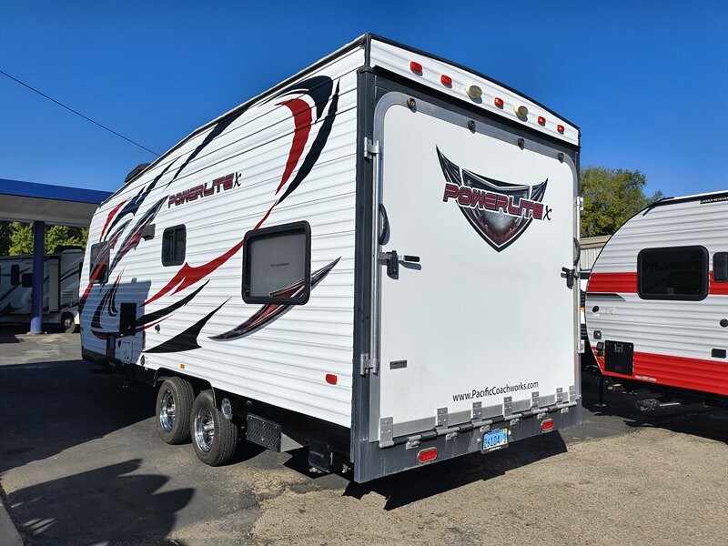 2015 Pacific Coachworks POWERLITE 19EX - Photo 4 - Reno, NV 89511