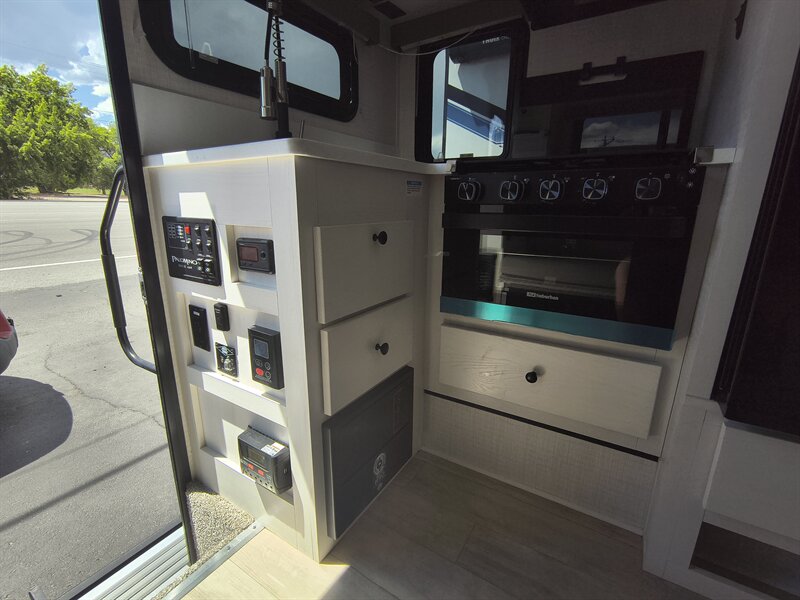 2026 Forest River REAL LITE 2110 - Photo 10 - Reno, NV 89511