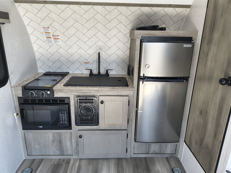 2026 Sunset Park SUNLITE 14THX - Photo 16 - Reno, NV 89511