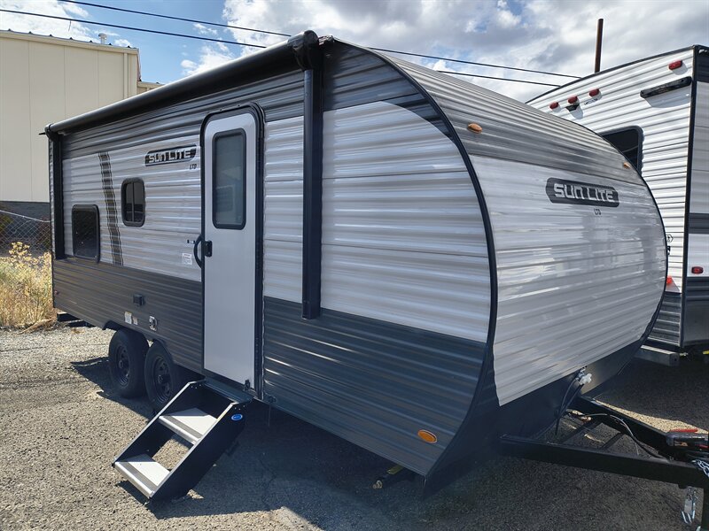 2026 Sunset Park SUNLITE 21DB LTD - Photo 2 - Reno, NV 89511