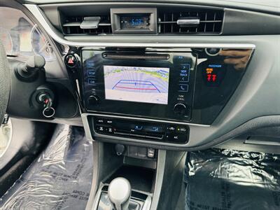 2018 Toyota Corolla LE Sedan   - Photo 14 - Kent, WA 98032