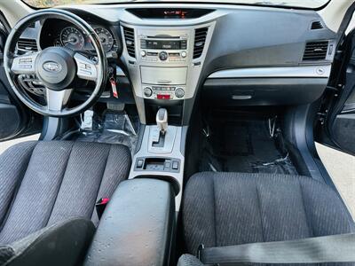 2011 Subaru Legacy 2.5i Premium   - Photo 13 - Kent, WA 98032
