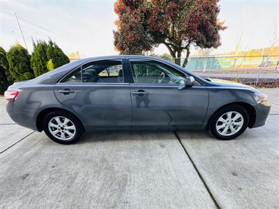 2010 Toyota Camry LE 1 Owner   - Photo 6 - Kent, WA 98032