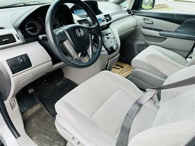 2012 Honda Odyssey LX Minivan 119k Miles   - Photo 9 - Kent, WA 98032
