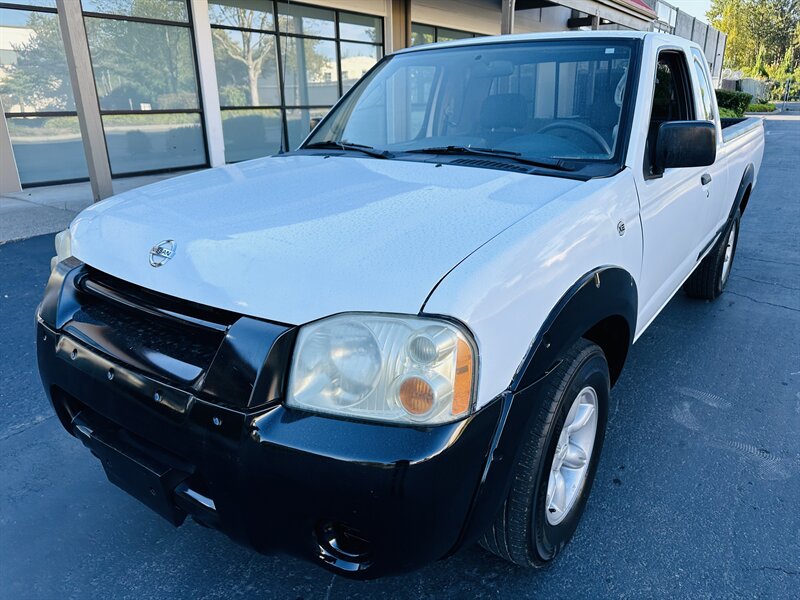 2002 Nissan Frontier 2 Dr XE King Cab SB