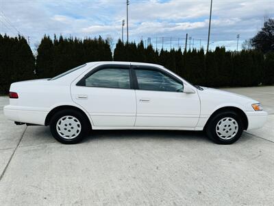1999 Toyota Camry LE Well Maintained   - Photo 6 - Kent, WA 98032