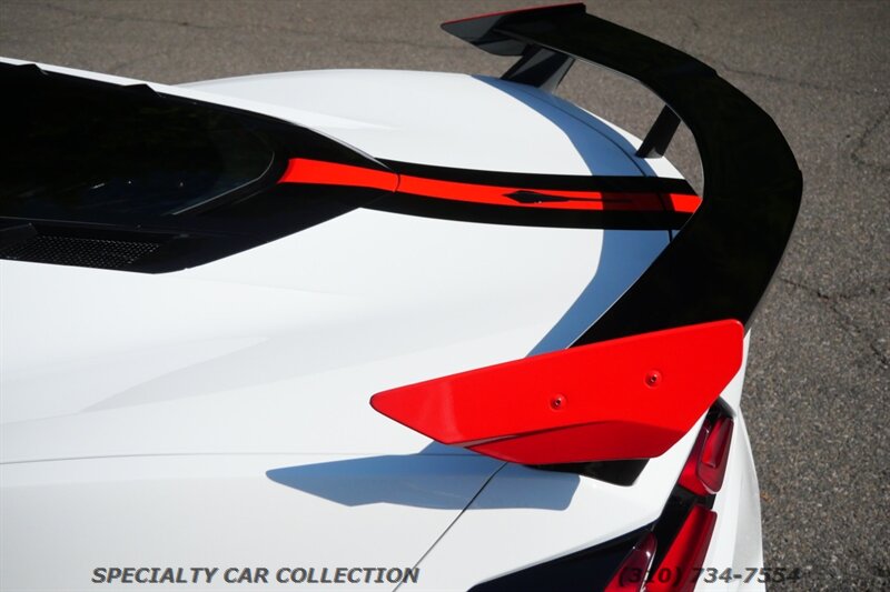 2022 Chevrolet Corvette Stingray   - Photo 12 - West Hollywood, CA 90069