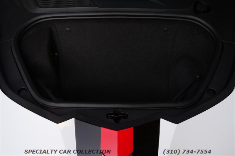 2022 Chevrolet Corvette Stingray   - Photo 29 - West Hollywood, CA 90069