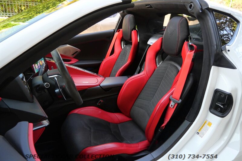 2022 Chevrolet Corvette Stingray   - Photo 13 - West Hollywood, CA 90069