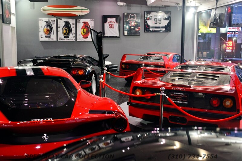 2022 Chevrolet Corvette Stingray   - Photo 31 - West Hollywood, CA 90069