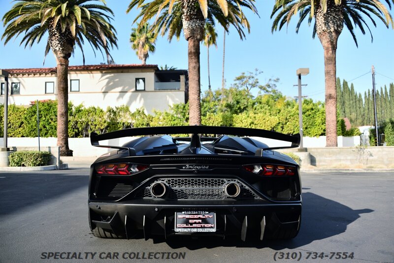 2020 Lamborghini Aventador LP 770-4 SVJ  Roadster - Photo 11 - West Hollywood, CA 90069