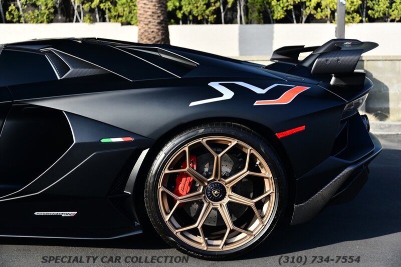 2020 Lamborghini Aventador LP 770-4 SVJ  Roadster - Photo 16 - West Hollywood, CA 90069