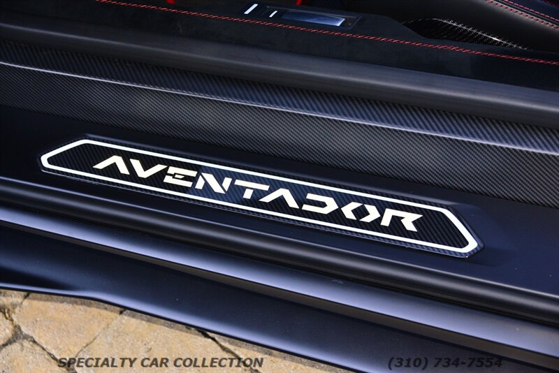 2020 Lamborghini Aventador LP 770-4 SVJ  Roadster - Photo 38 - West Hollywood, CA 90069