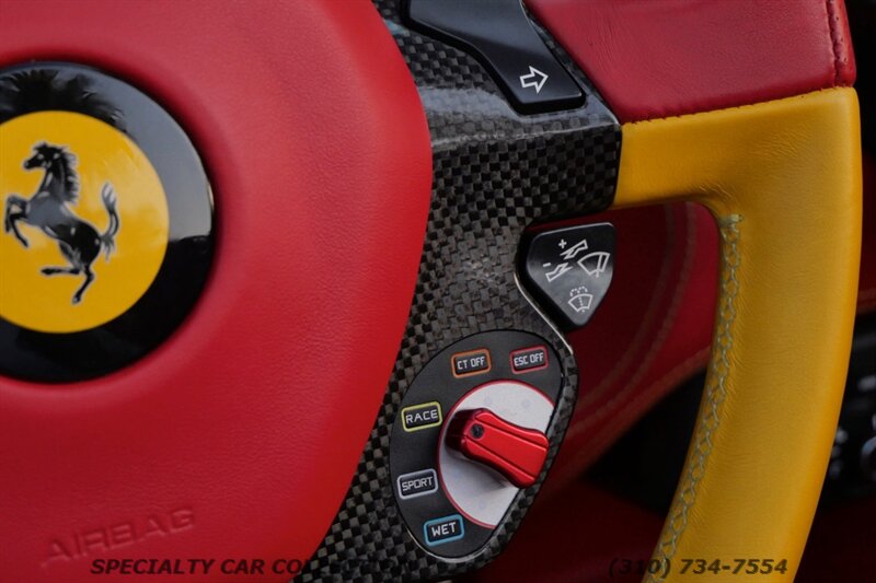 2013 Ferrari 458 Spider   - Photo 33 - West Hollywood, CA 90069