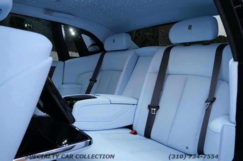 2023 Rolls-Royce Phantom   - Photo 30 - West Hollywood, CA 90069