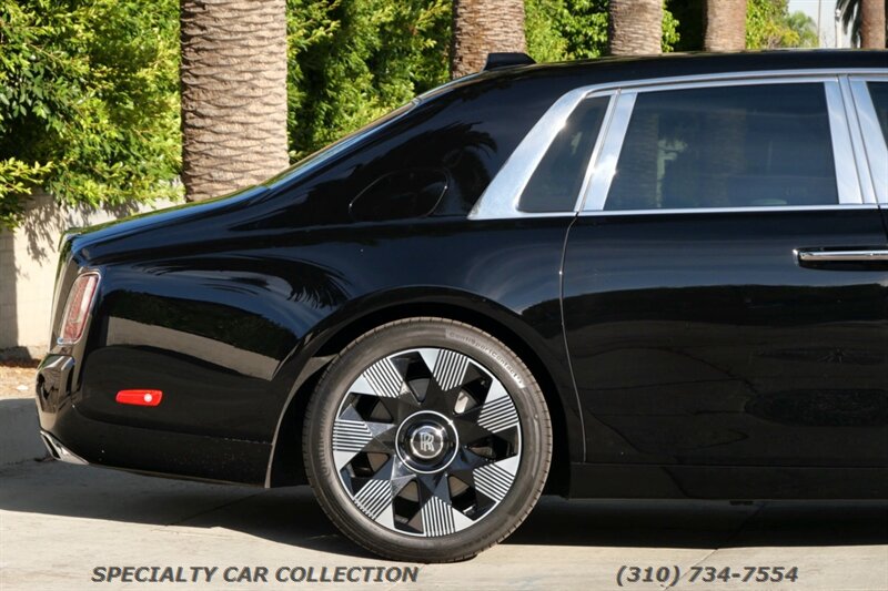 2023 Rolls-Royce Phantom   - Photo 8 - West Hollywood, CA 90069