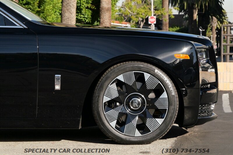 2023 Rolls-Royce Phantom   - Photo 9 - West Hollywood, CA 90069