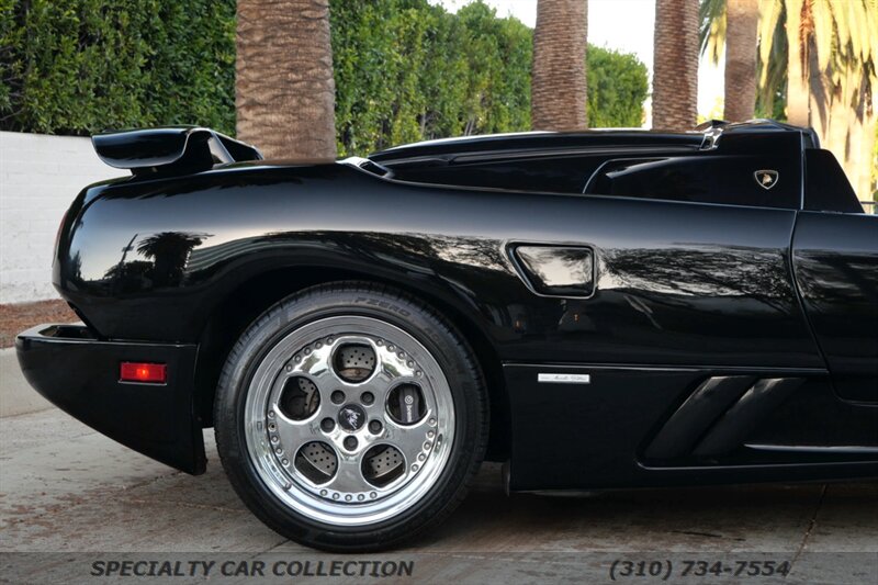 1999 Lamborghini Diablo Roadster   - Photo 10 - West Hollywood, CA 90069