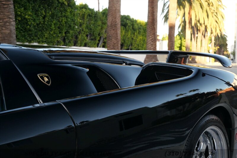 1999 Lamborghini Diablo Roadster   - Photo 4 - West Hollywood, CA 90069