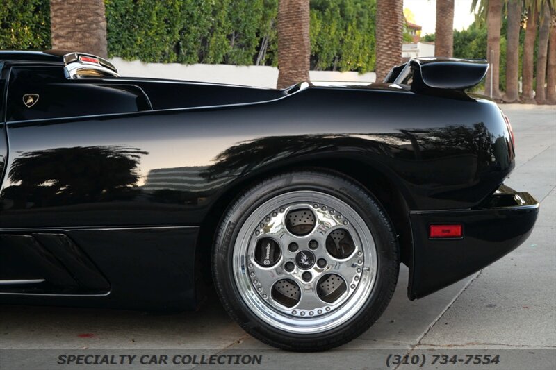 1999 Lamborghini Diablo Roadster   - Photo 22 - West Hollywood, CA 90069
