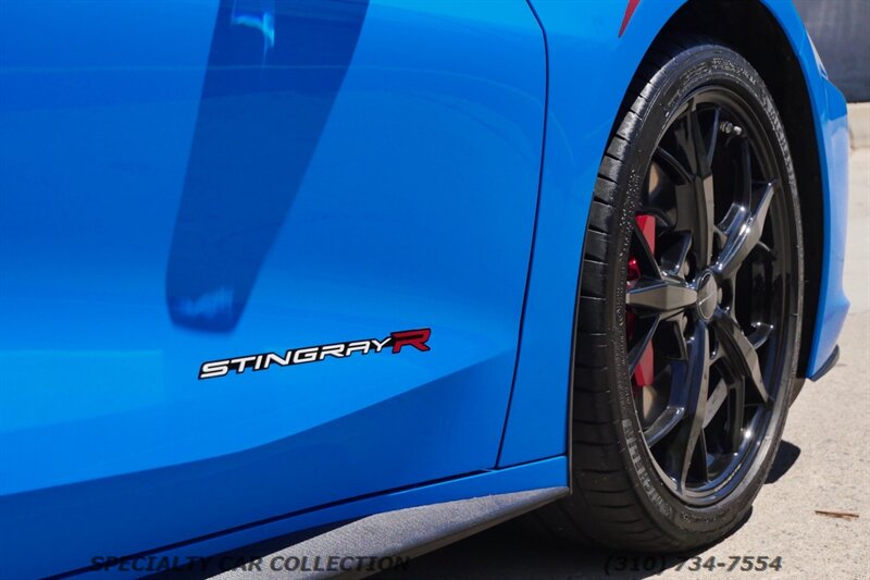 2022 Chevrolet Corvette Stingray   - Photo 11 - West Hollywood, CA 90069