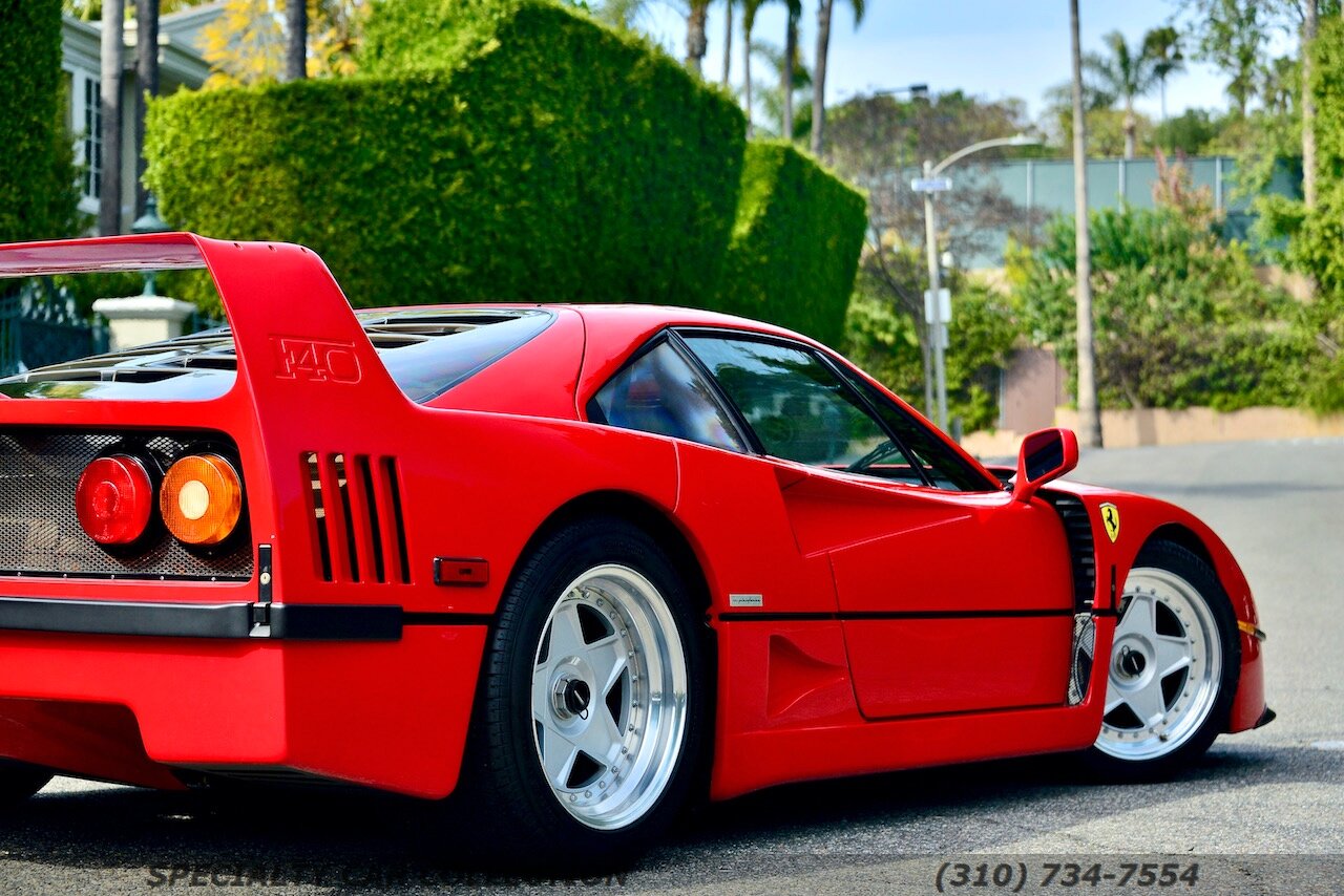 1990 Ferrari F40   - Photo 15 - West Hollywood, CA 90069