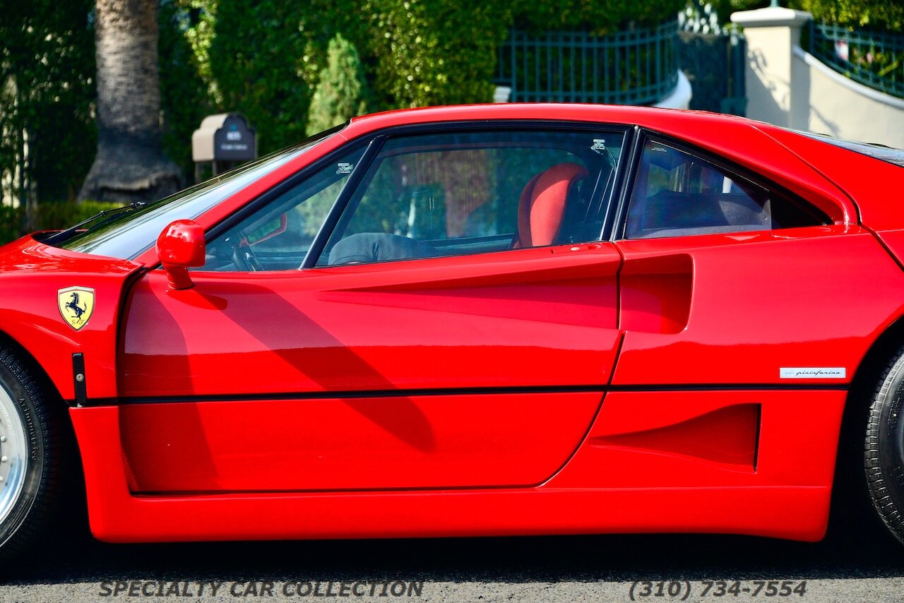 1990 Ferrari F40   - Photo 25 - West Hollywood, CA 90069