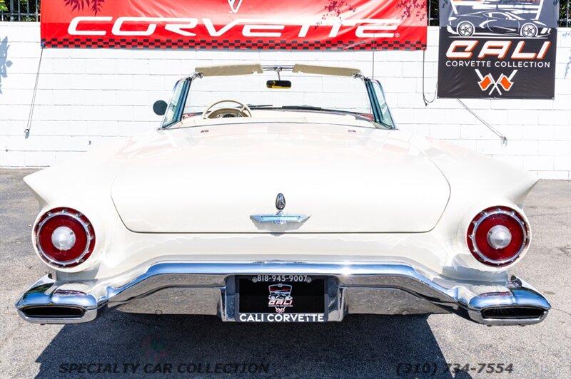 1957 Ford Thunderbird   - Photo 12 - West Hollywood, CA 90069