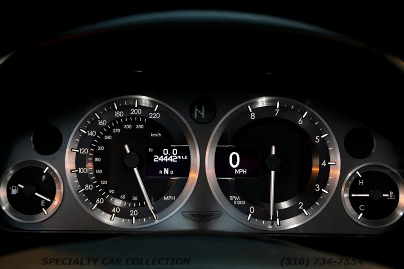 2008 Aston Martin V8 Vantage Roadster   - Photo 22 - West Hollywood, CA 90069