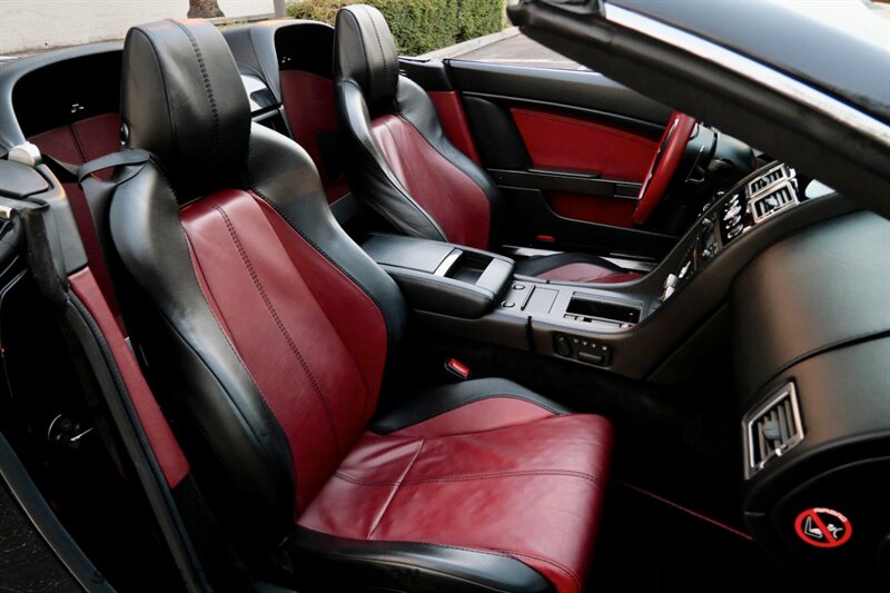 2008 Aston Martin V8 Vantage Roadster   - Photo 14 - West Hollywood, CA 90069
