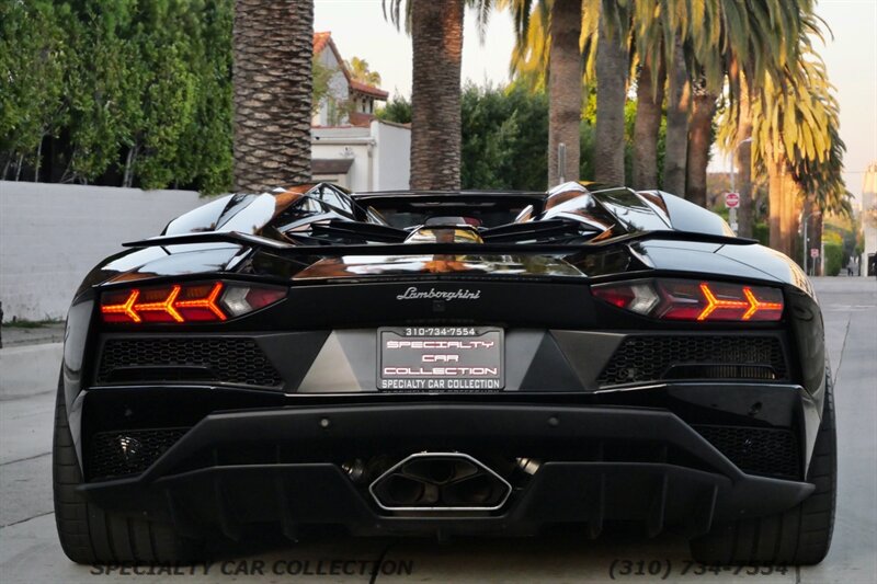 2018 Lamborghini Aventador LP 740-4 S   - Photo 17 - West Hollywood, CA 90069