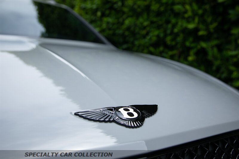 2022 Bentley Bentayga V8   - Photo 13 - West Hollywood, CA 90069