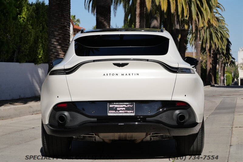 2021 Aston Martin DBX  photo