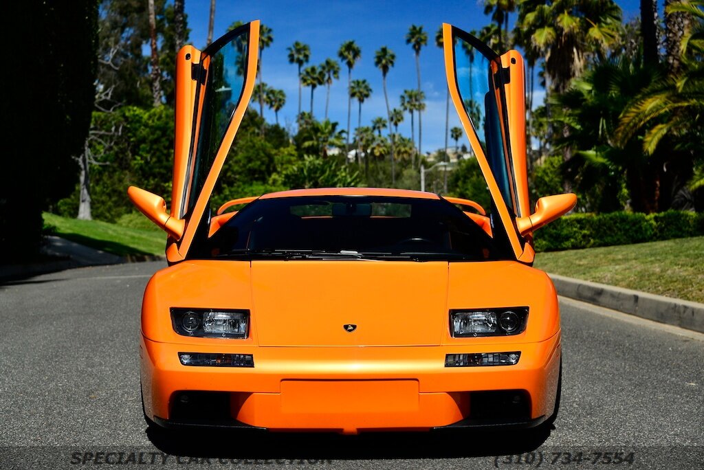 2001 Lamborghini Diablo VT   - Photo 4 - West Hollywood, CA 90069