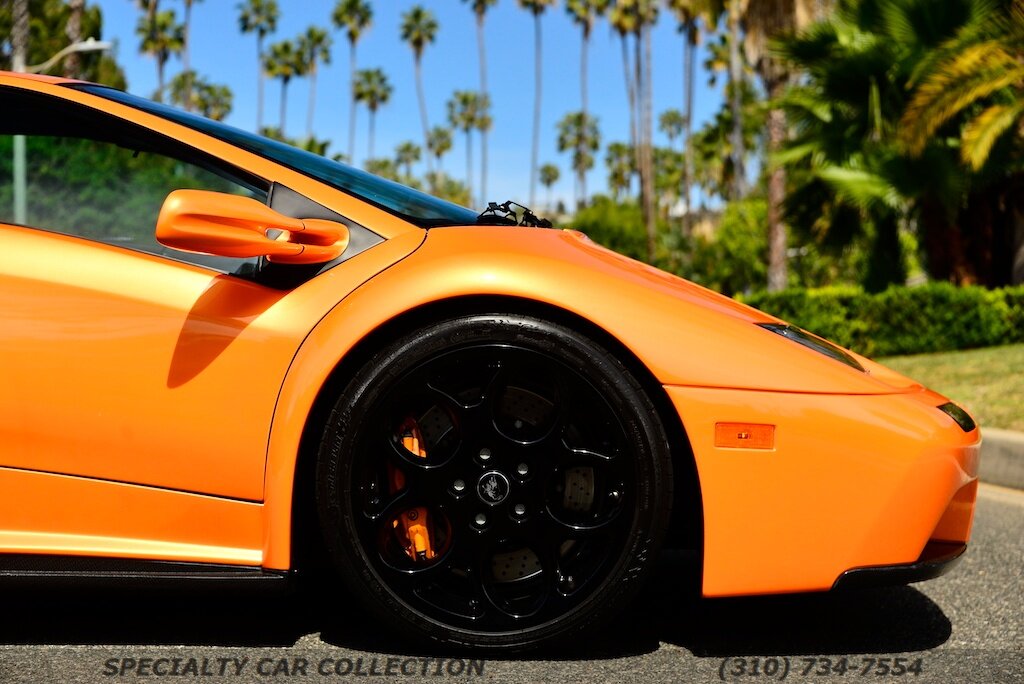 2001 Lamborghini Diablo VT   - Photo 10 - West Hollywood, CA 90069
