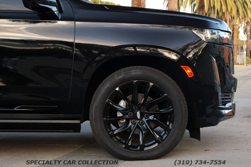 2023 Cadillac Escalade ESV Sport   - Photo 9 - West Hollywood, CA 90069