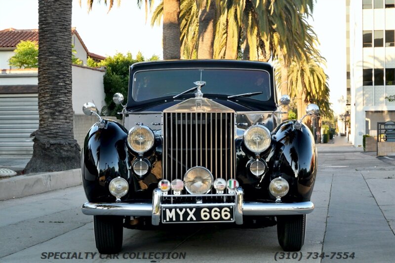 1952 Rolls-Royce Silver Wraith   - Photo 3 - West Hollywood, CA 90069